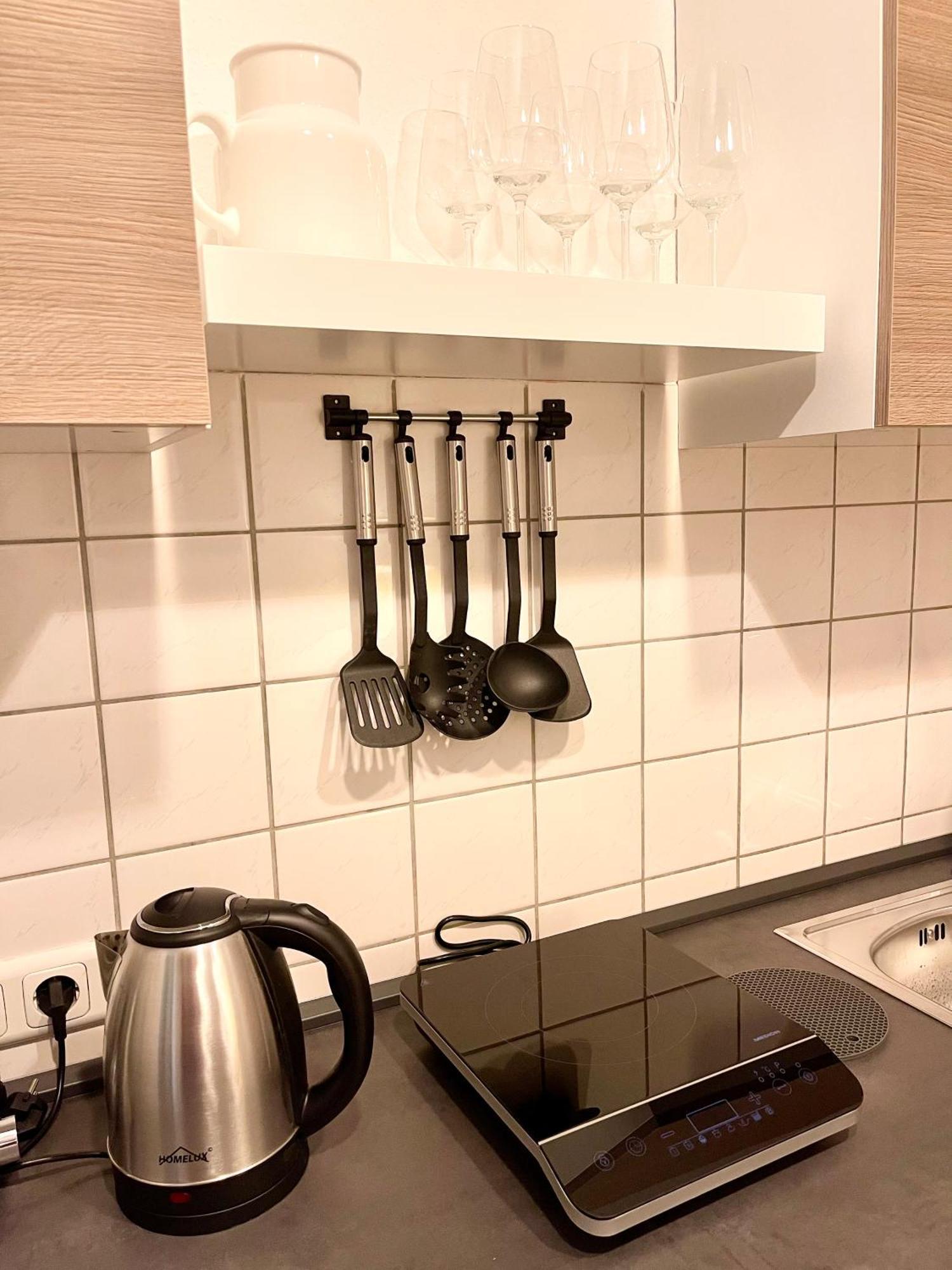 Tunnel Apartment - Nordbahntrasse, Kontaktloser Self-Check-In, Netflix Wuppertal Luaran gambar