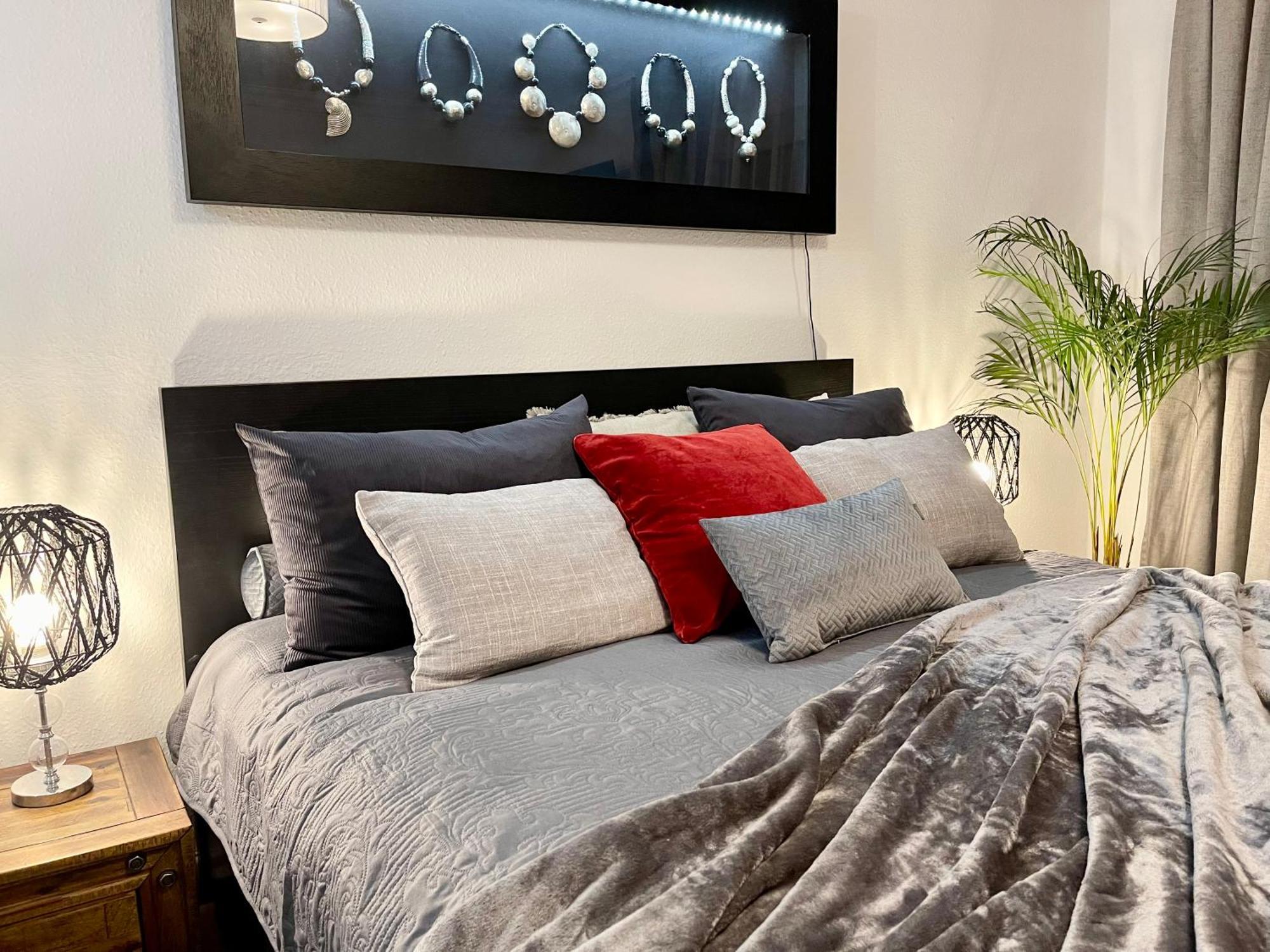 Tunnel Apartment - Nordbahntrasse, Kontaktloser Self-Check-In, Netflix Wuppertal Luaran gambar